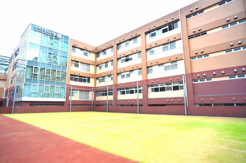 目黒日本大学中学校・高等学校の校舎